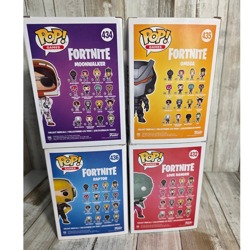 Funko Pop Fortnite Bundle Love Ranger 432 Moonwalker 434 Omega 435 Raptor 436 - Picture 6 of 8